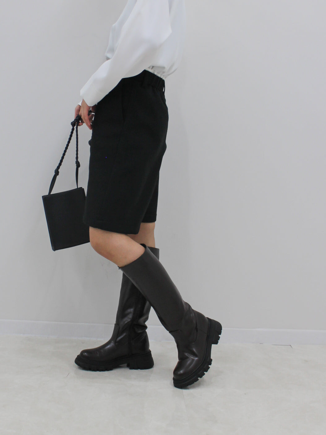 タックハーフパンツ