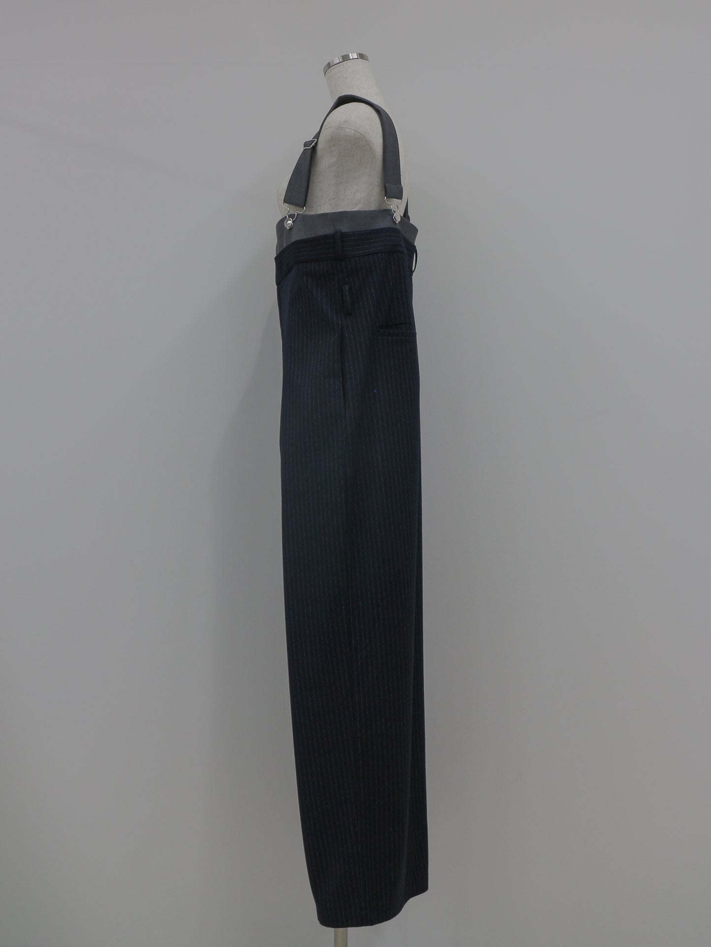 ピンストライプサロペット
