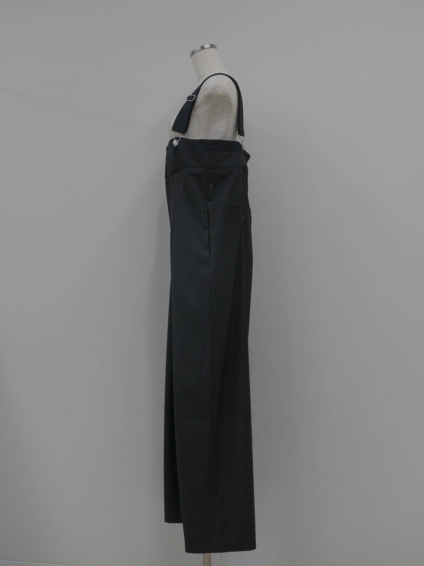ピンストライプサロペット