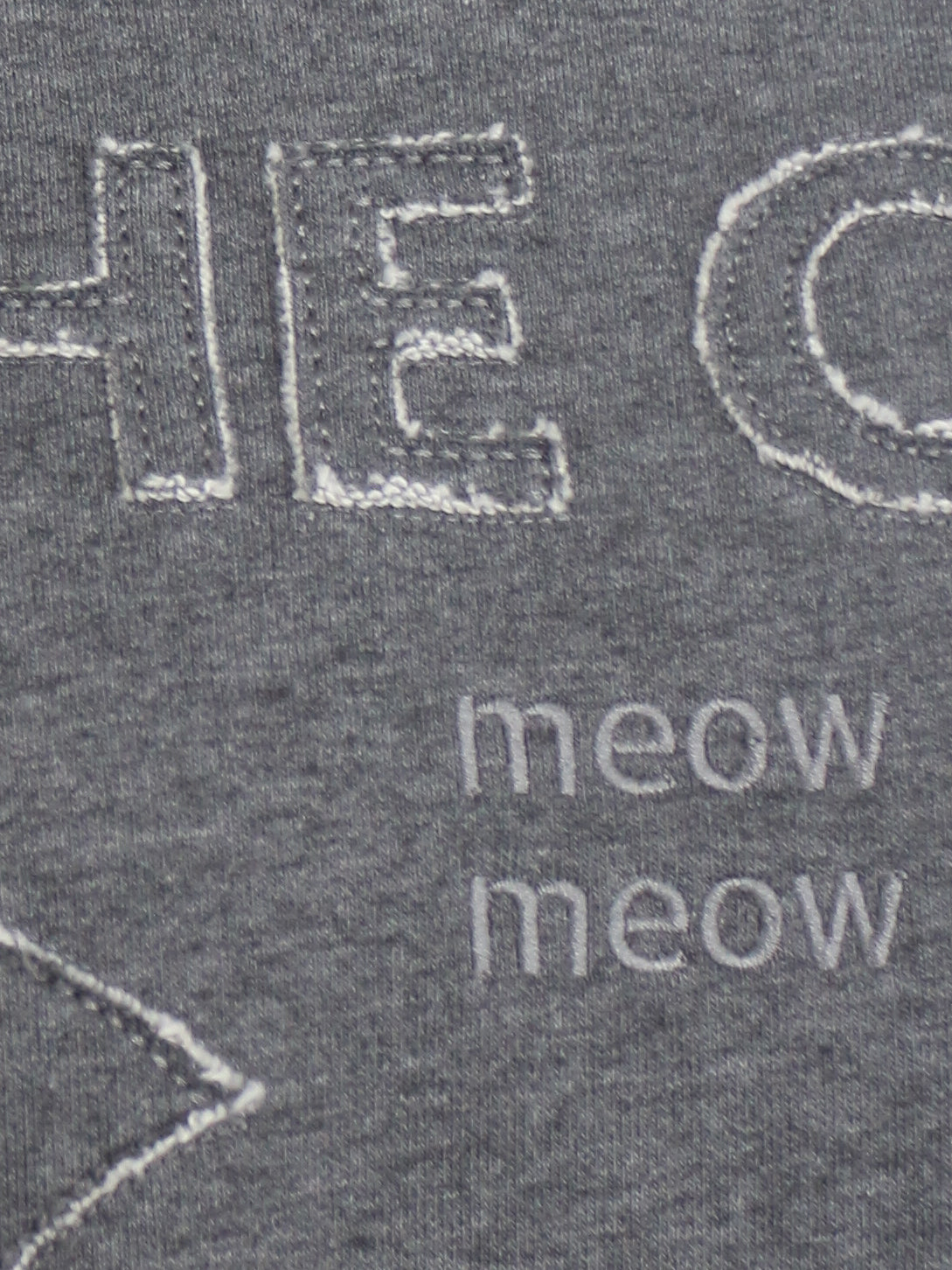 ネコ刺繍スウェット