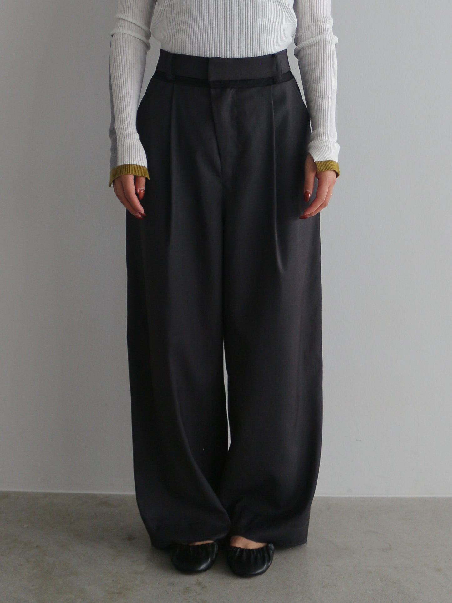 フロントアシメパンツ