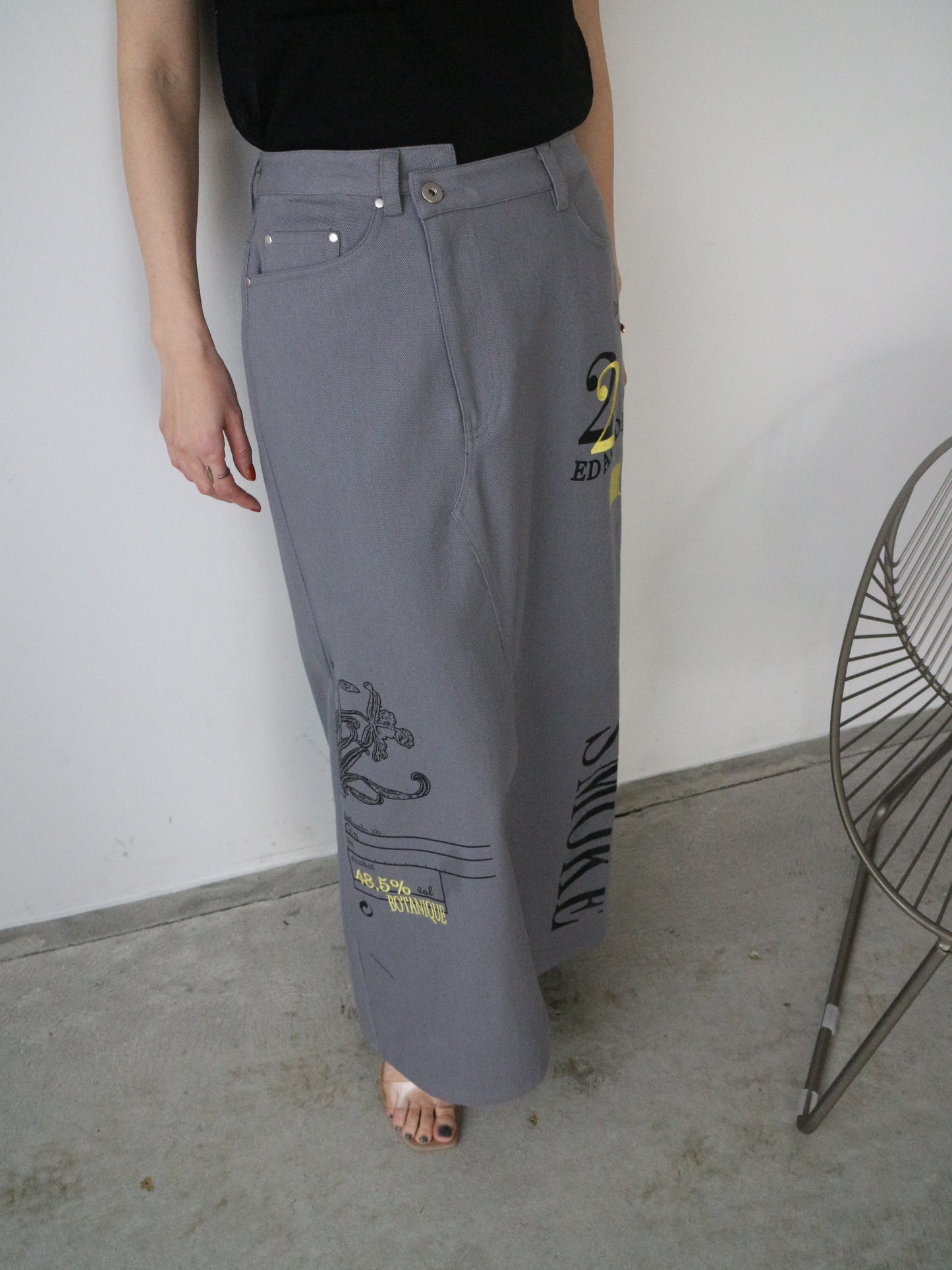 Pqran 【オリジナル図案】ウイスキープリント×刺繍スカート