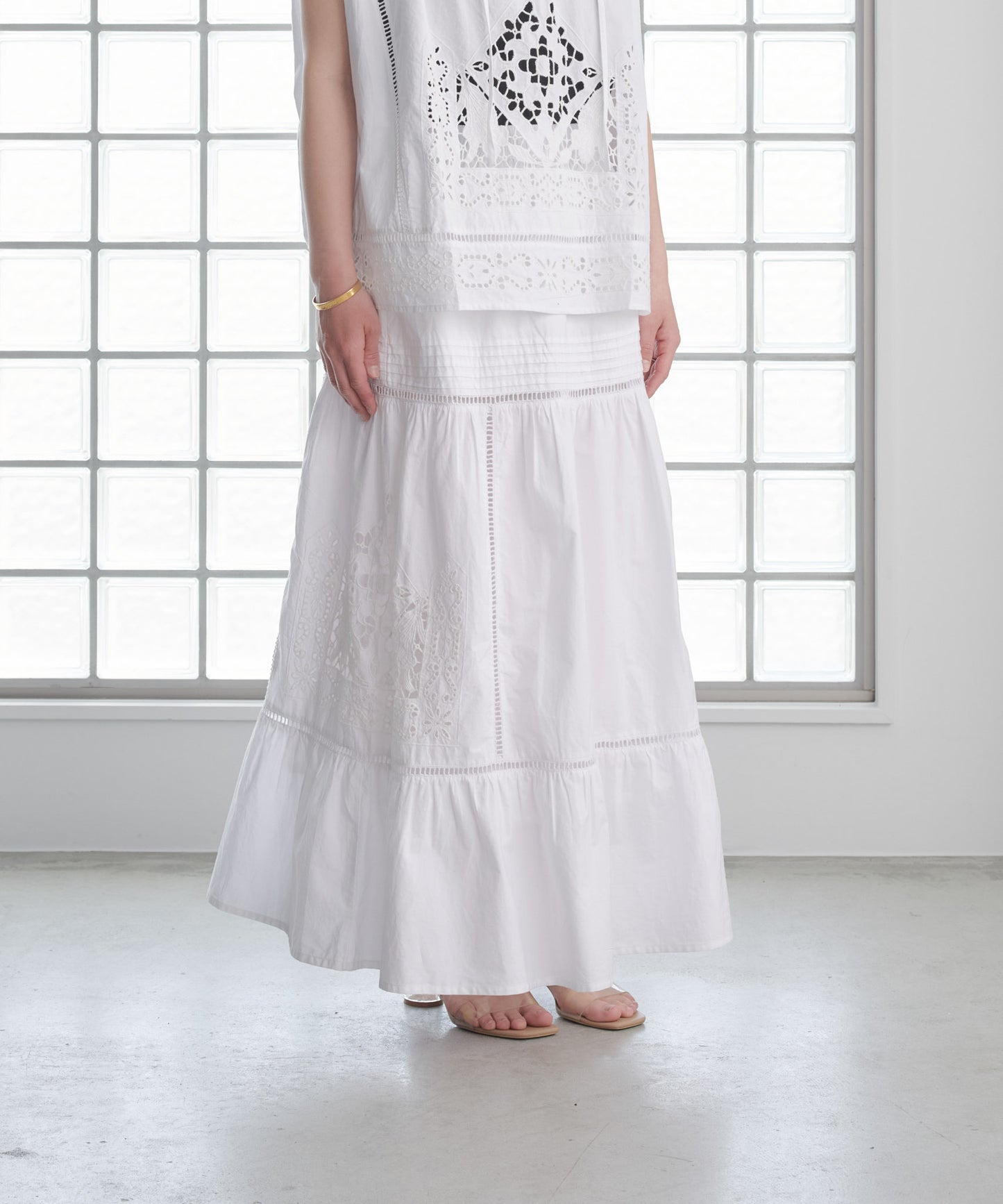 【WEB限定プライス】eru　カットワーク刺繍スカート