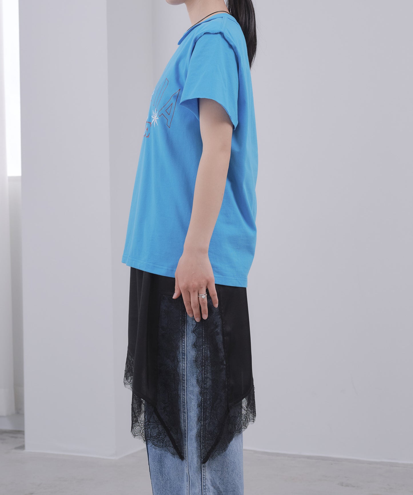 Pqran　【オリジナル図案】馬刺繍カレッジプリントTシャツ