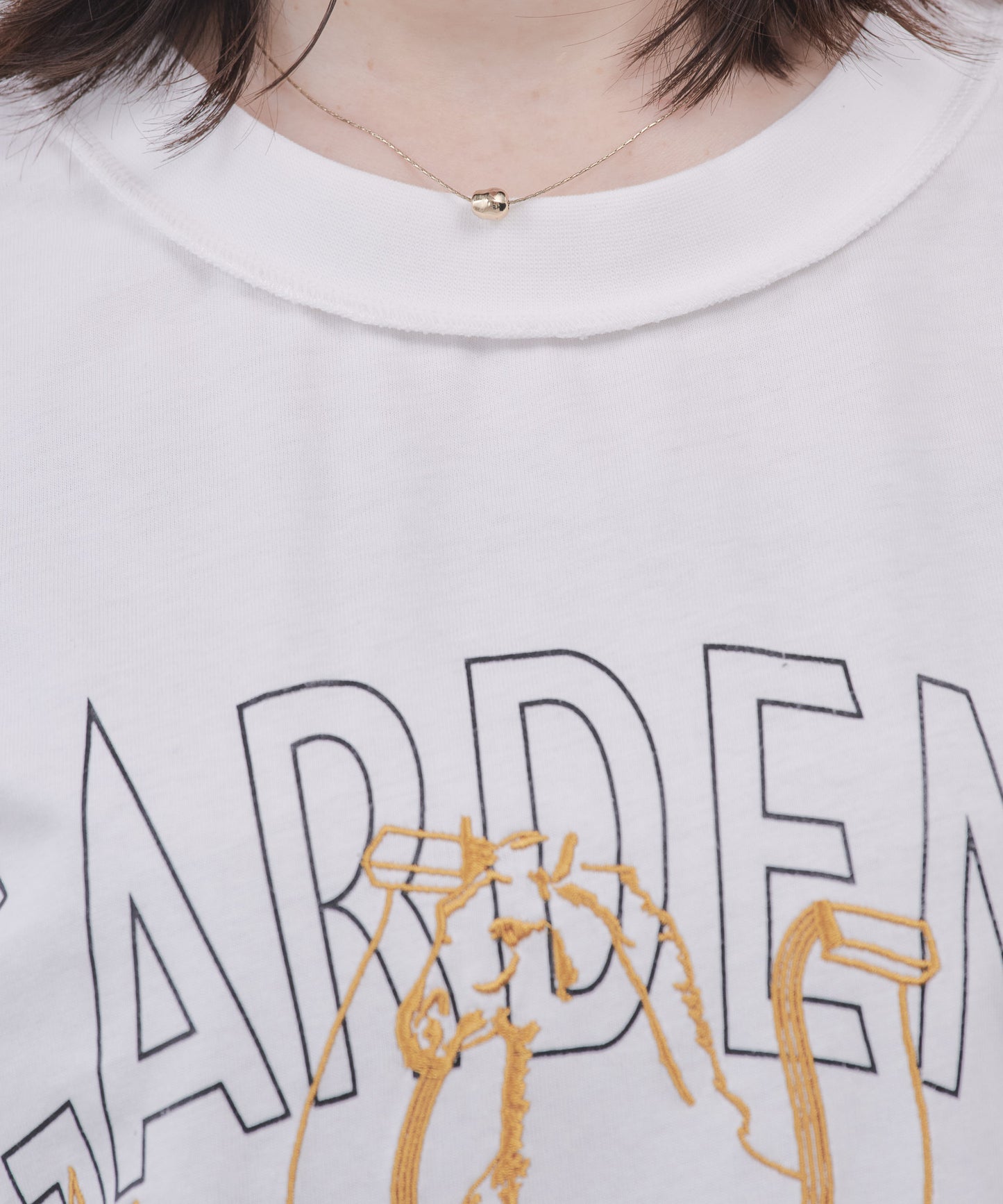 Pqran　【オリジナル図案】馬刺繍カレッジプリントTシャツ