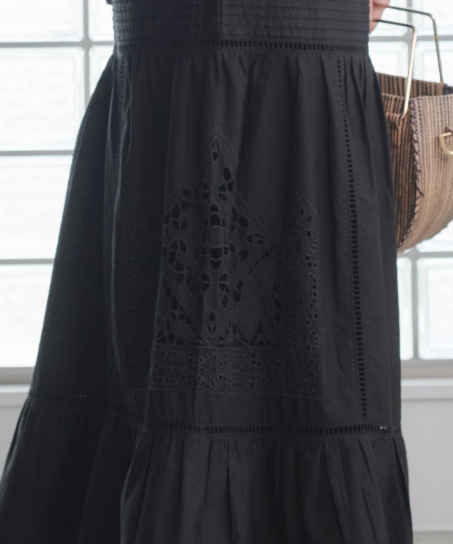 【WEB限定プライス】eru　カットワーク刺繍スカート