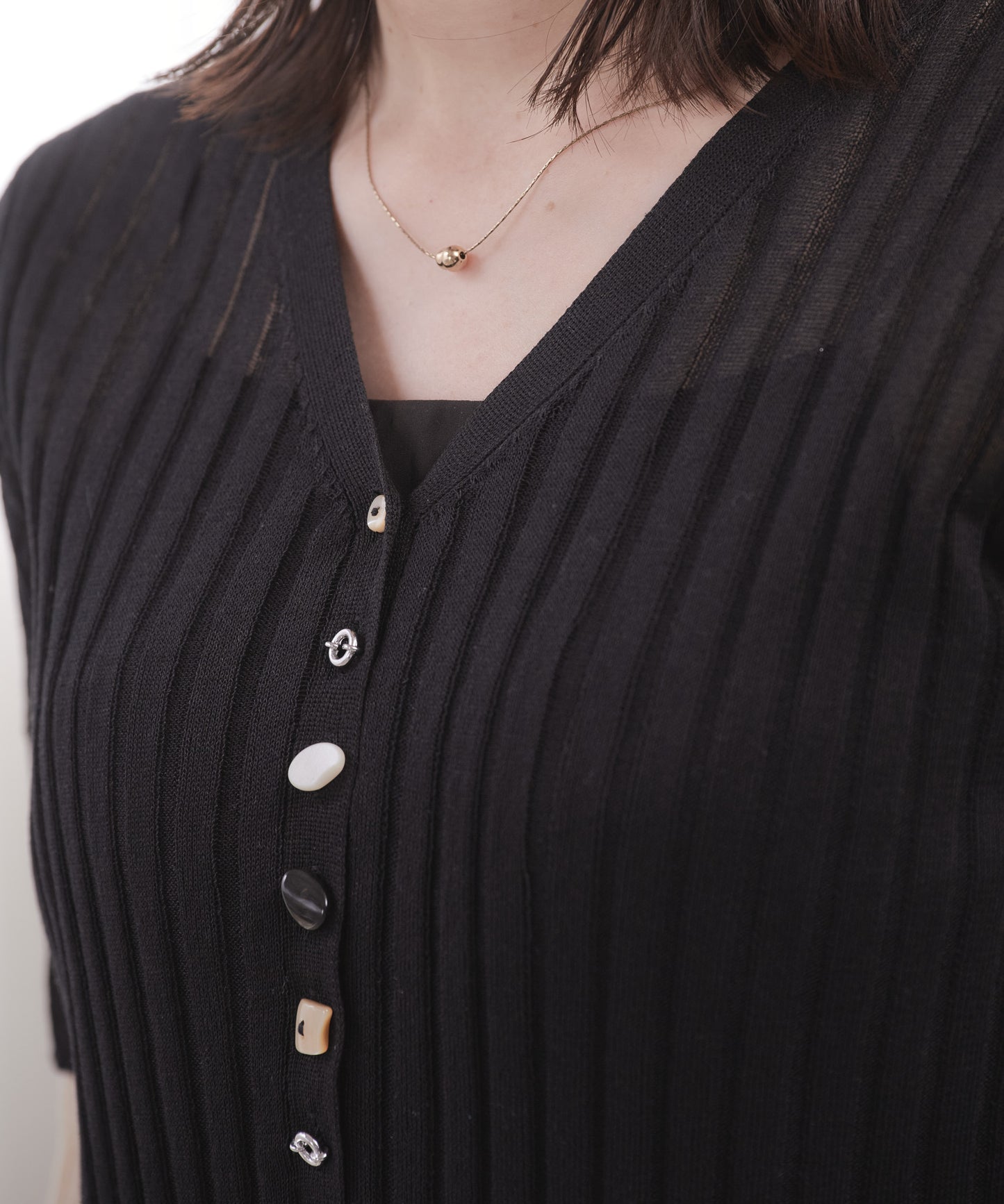 Pqran　マルチボタンシアーニットワンピース