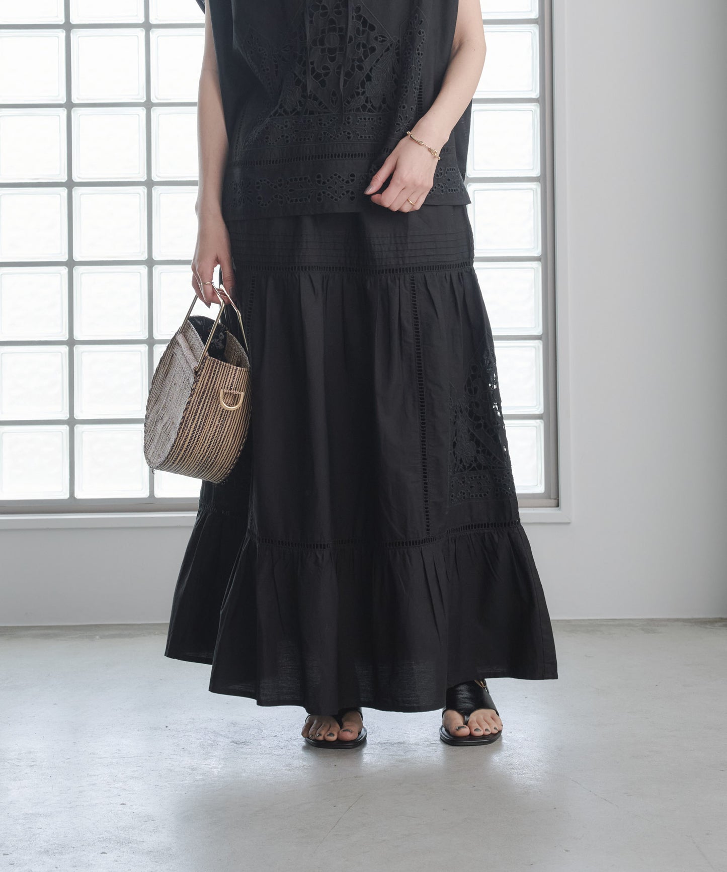 【WEB限定プライス】eru　カットワーク刺繍スカート