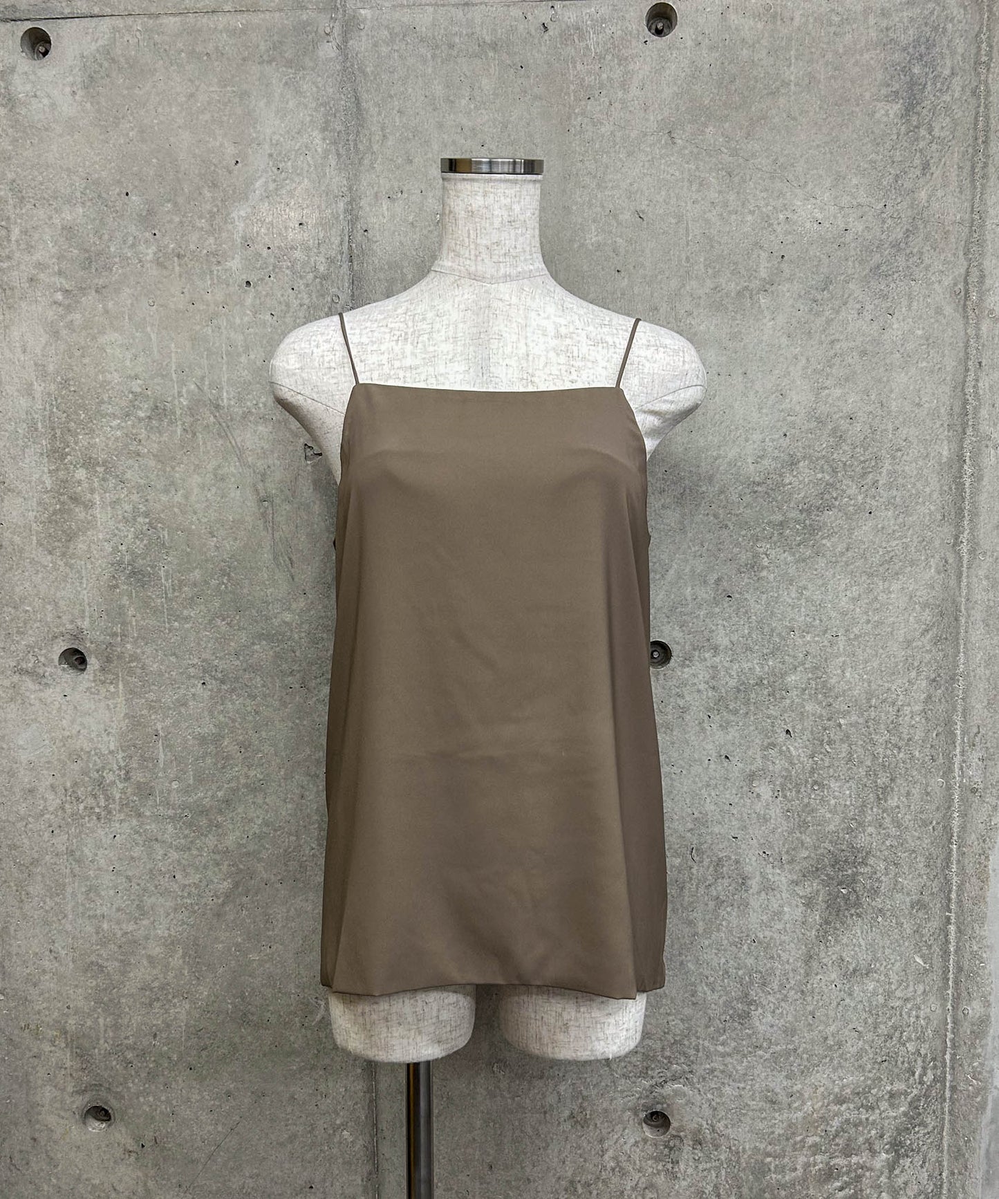 【WEB限定プライス】eru　カップ付きキャミ