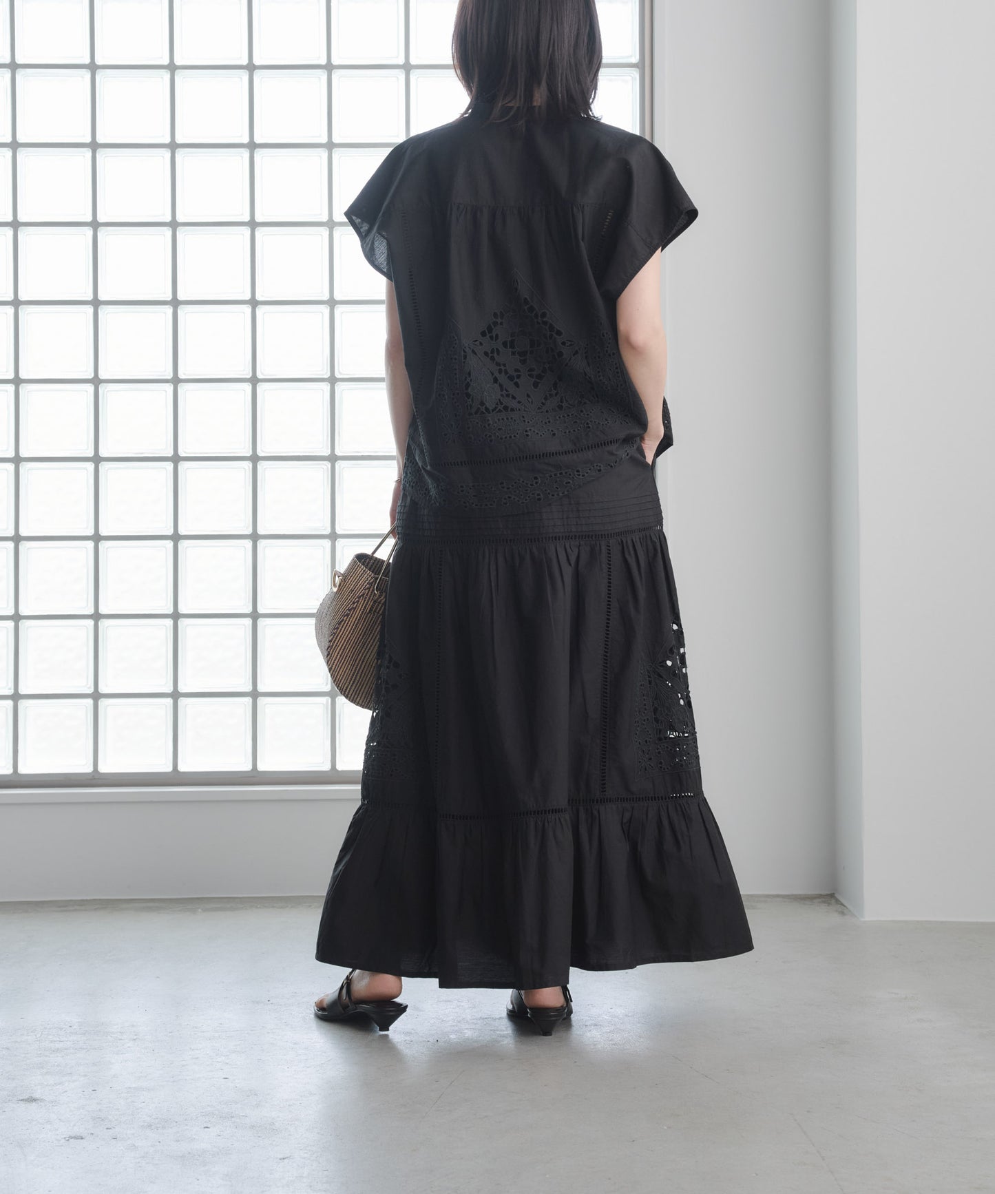 【WEB限定プライス】eru　カットワーク刺繍スカート