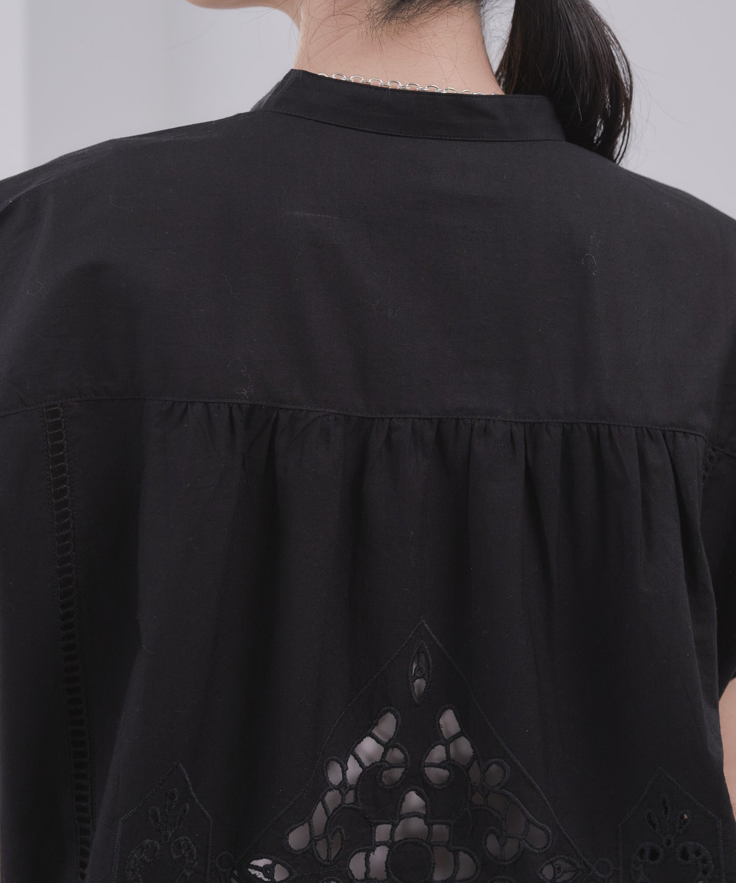 【WEB限定プライス】eru　カットワーク刺繍プルオーバー