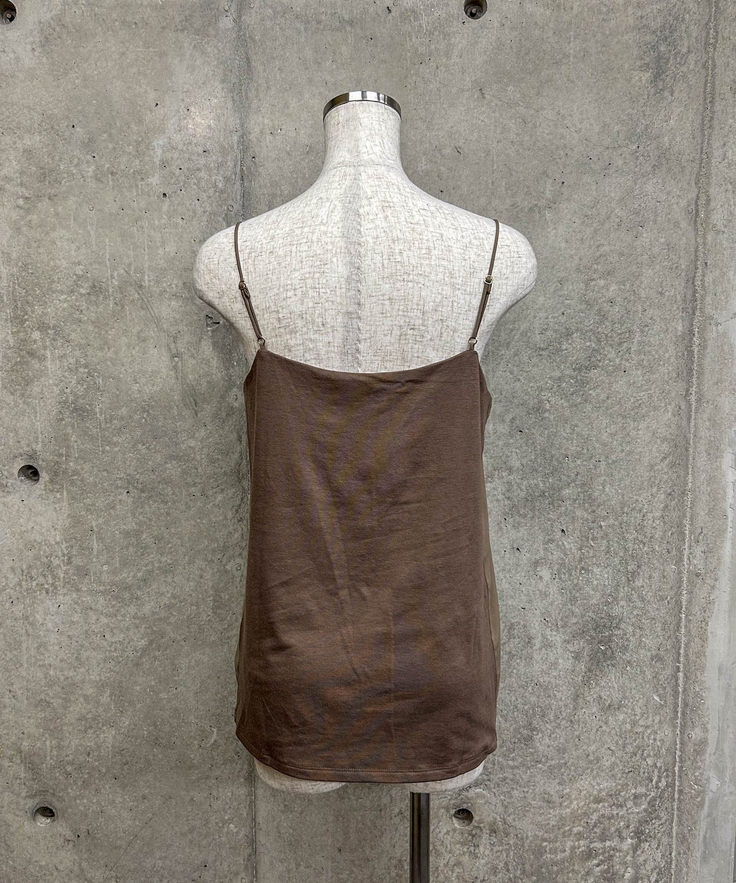 【WEB限定プライス】eru　カップ付きキャミ