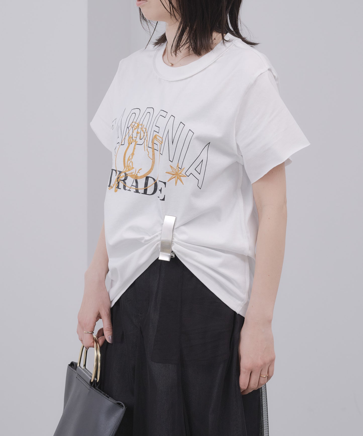 Pqran　【オリジナル図案】馬刺繍カレッジプリントTシャツ