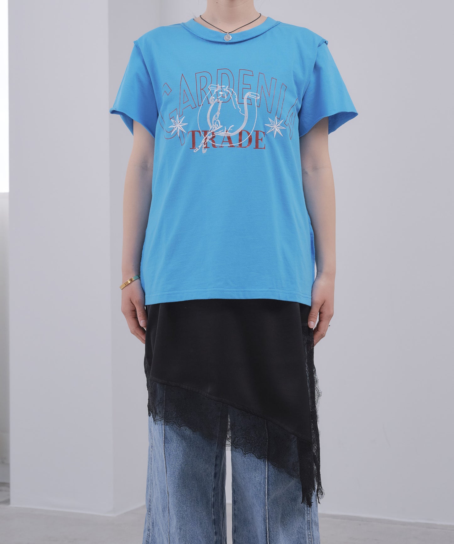Pqran　【オリジナル図案】馬刺繍カレッジプリントTシャツ