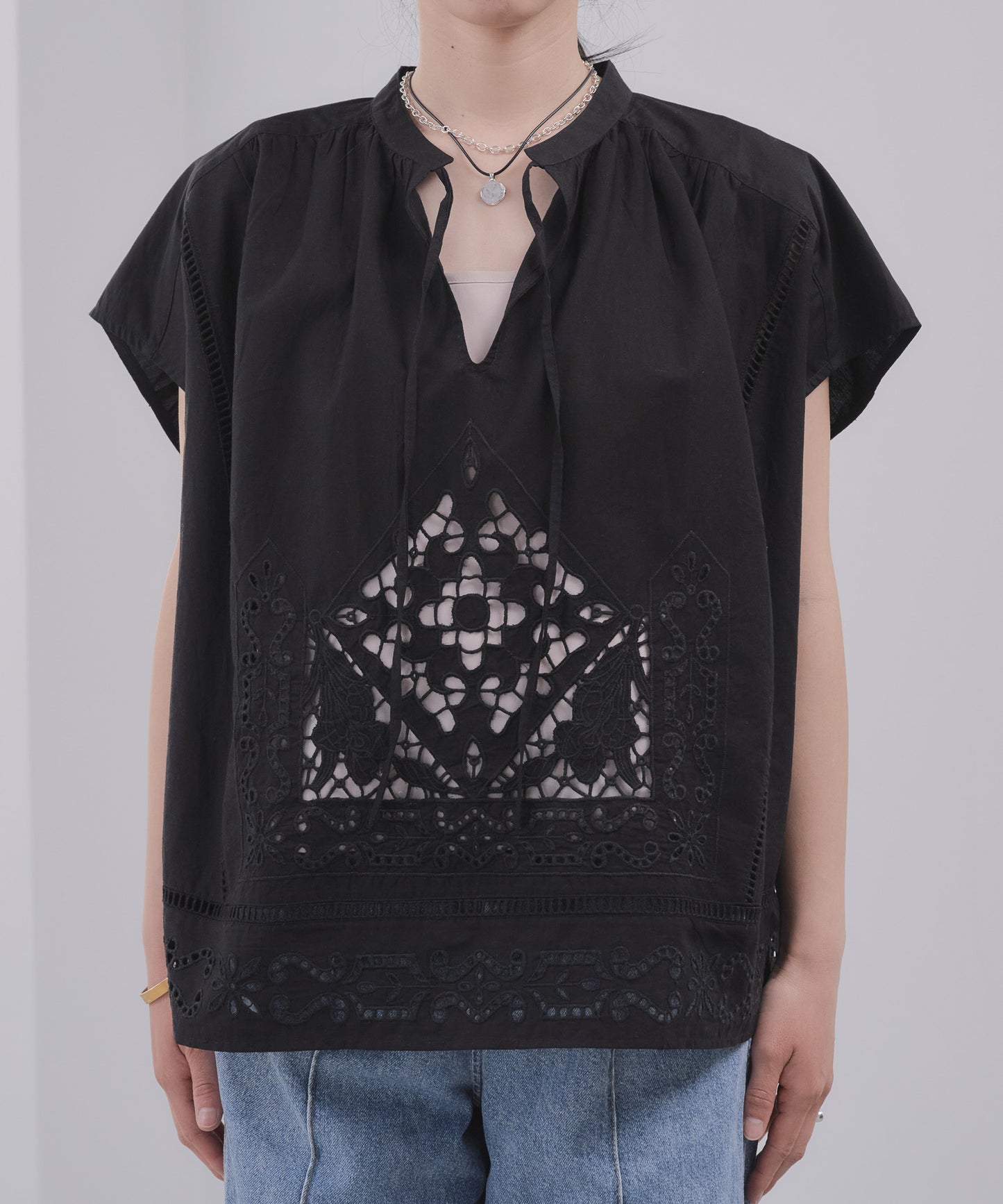 【WEB限定プライス】eru　カットワーク刺繍プルオーバー