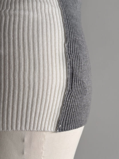 2WAY配色タートルネック