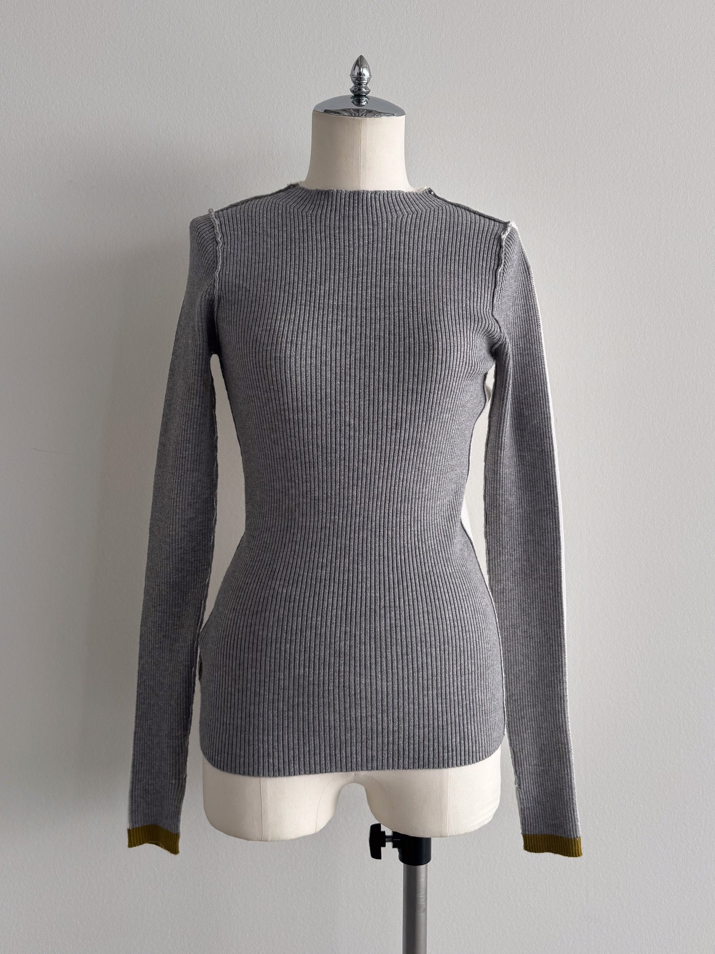 2WAY配色タートルネック