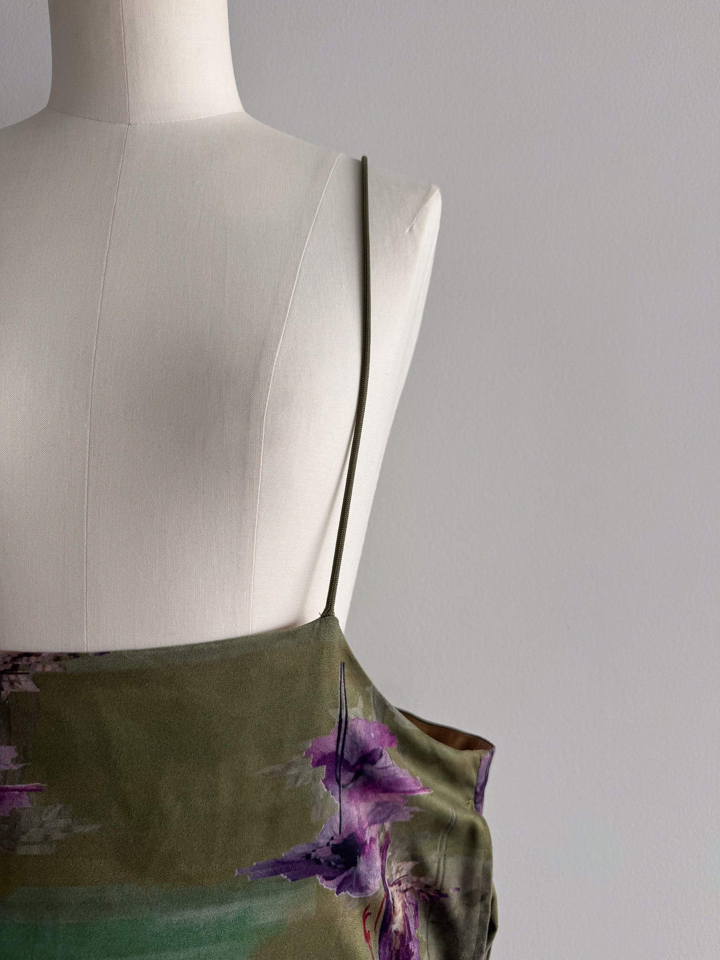 フラワープリントキャミワンピース