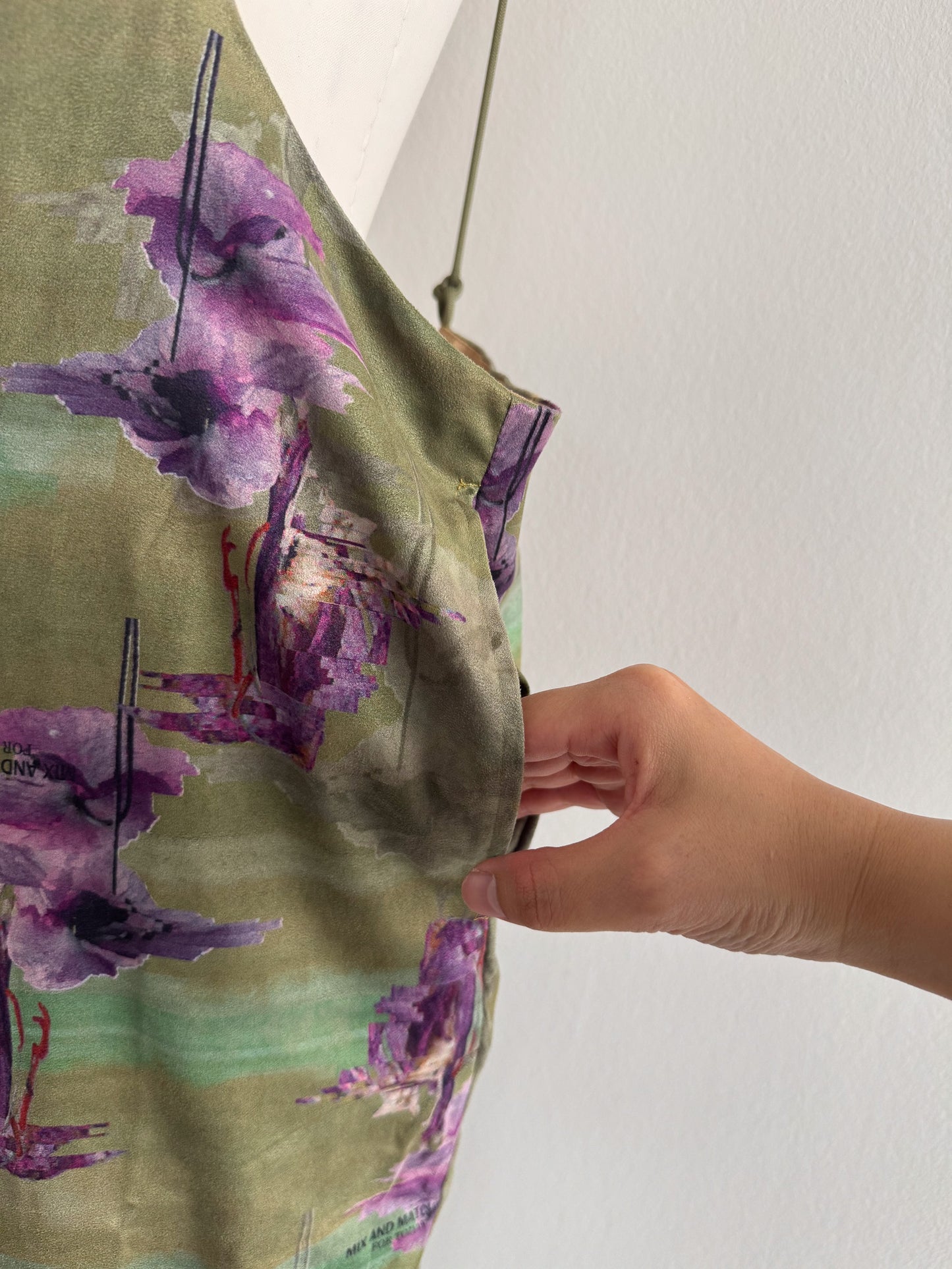 フラワープリントキャミワンピース