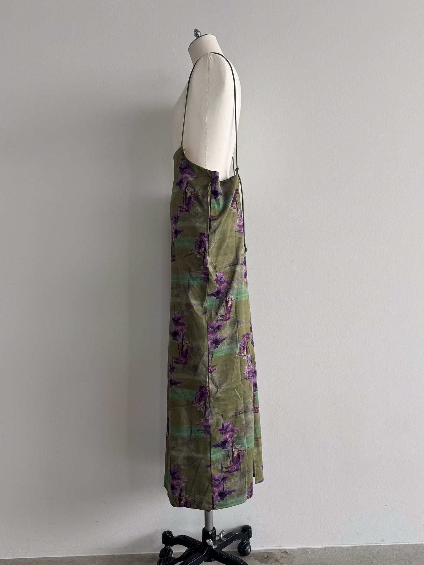 フラワープリントキャミワンピース