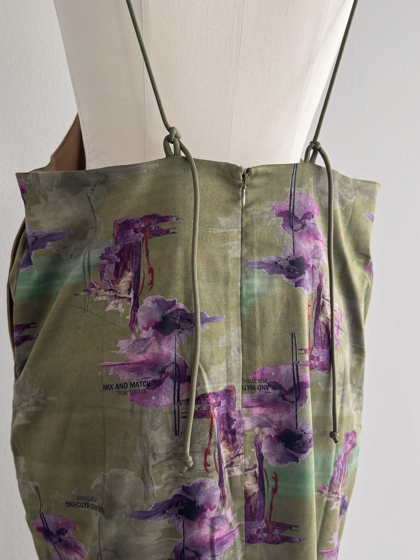 フラワープリントキャミワンピース