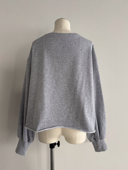 ロゴレーススウェットプルオーバー