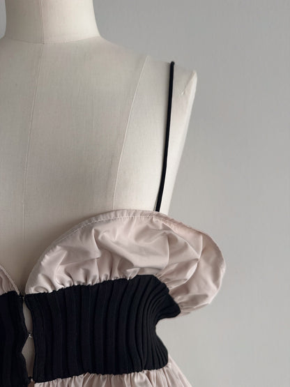 タフタ×ニットビスチェ