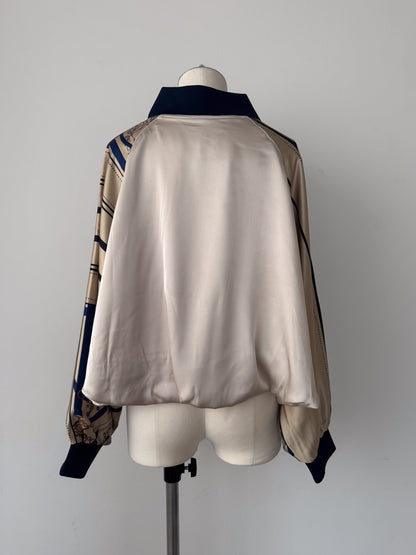 スカーフプリントブルゾン