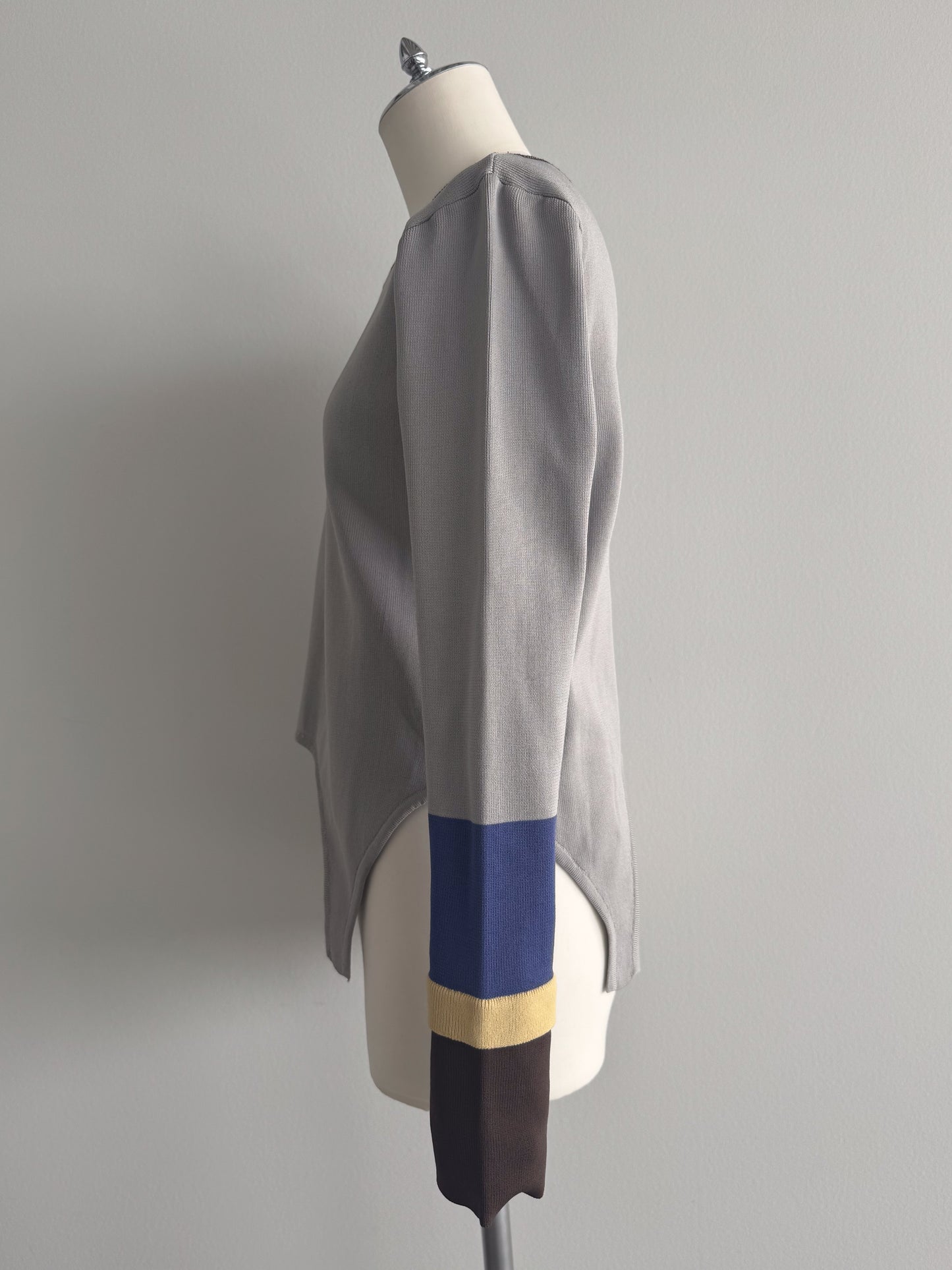 eru　配色スリーブニットトップス