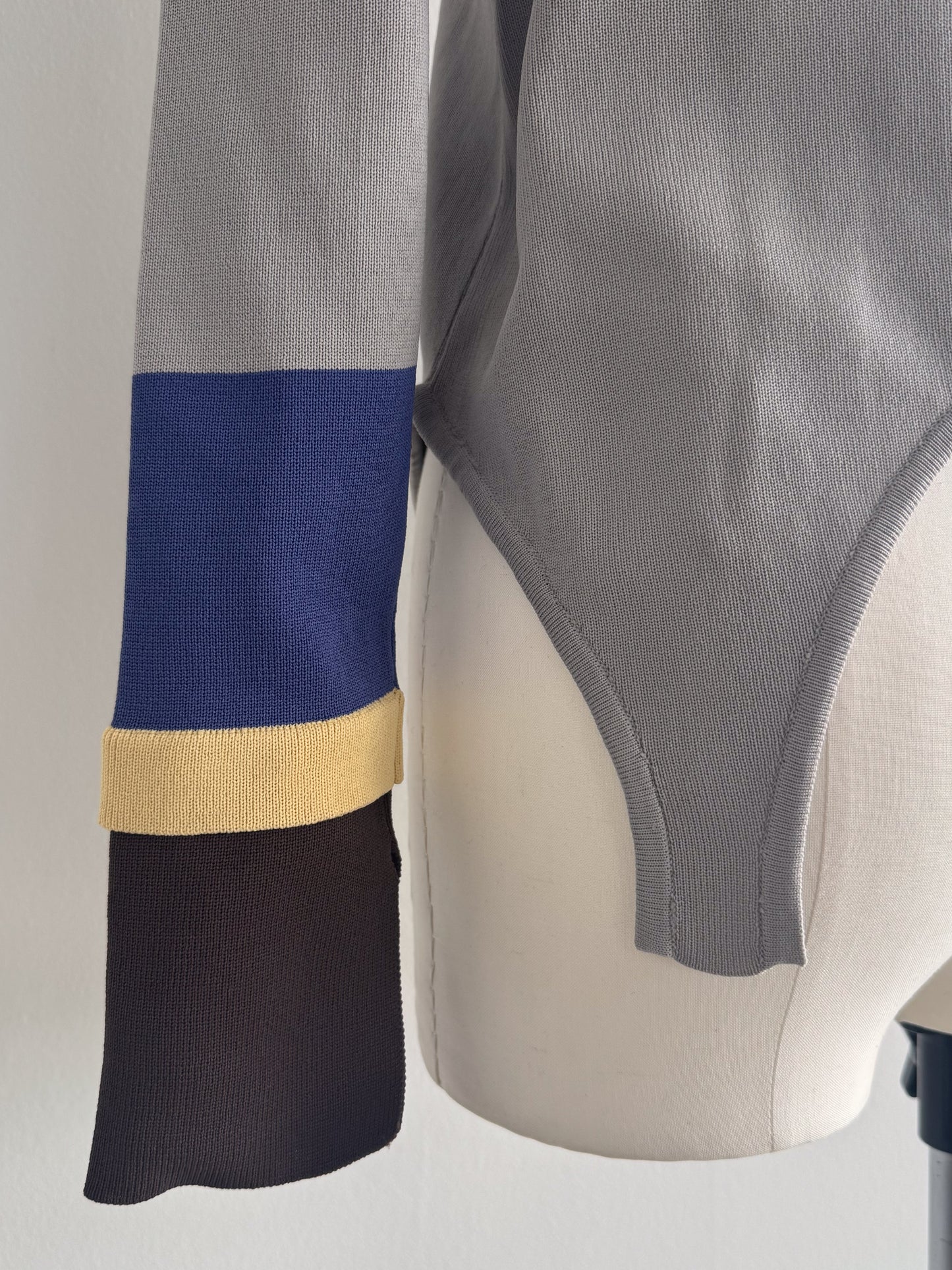 eru　配色スリーブニットトップス