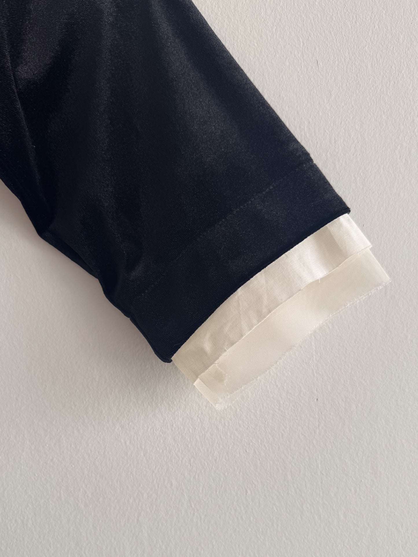 eru　ベロアドレス