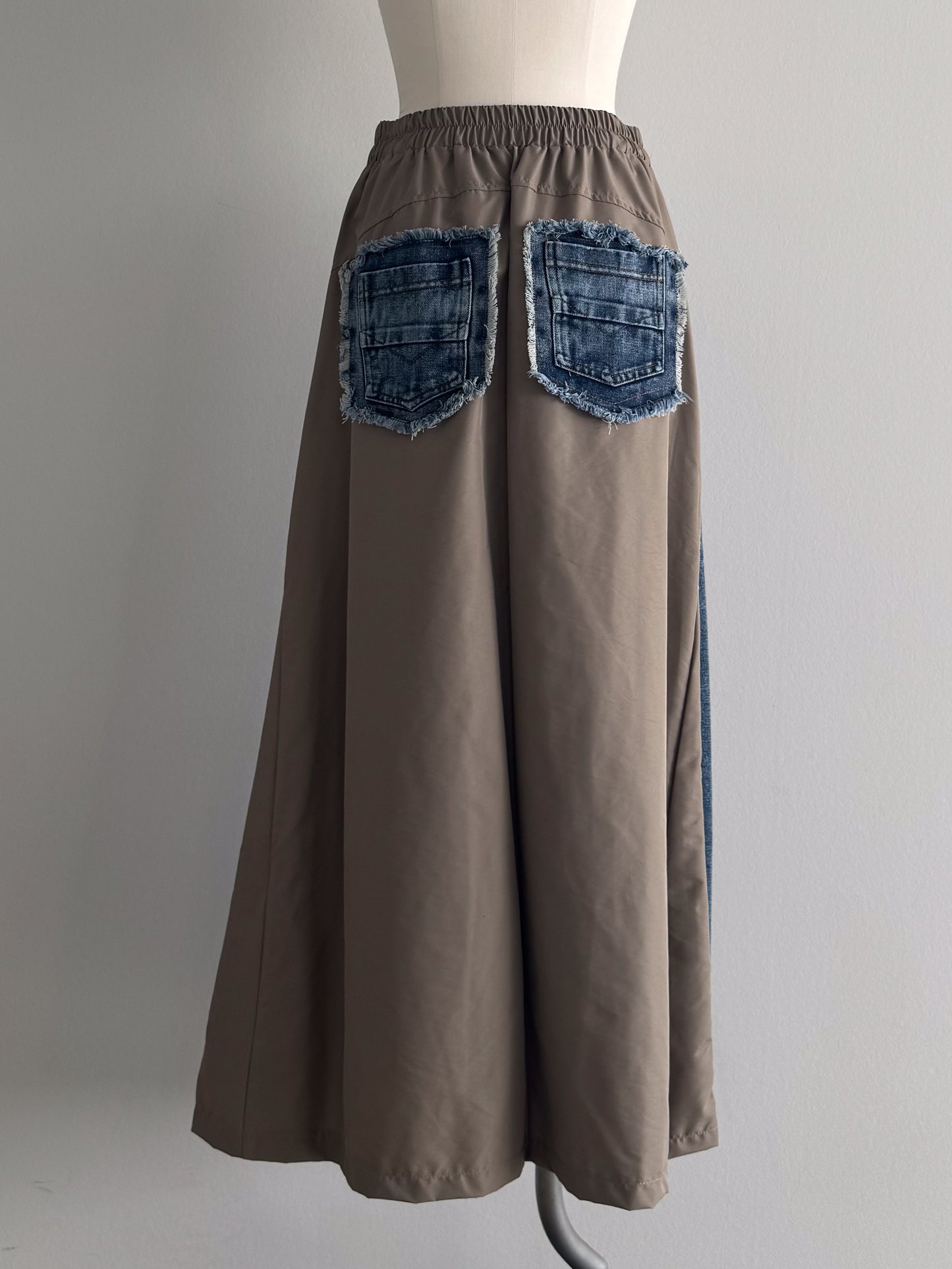 eru　スポーティラインデニムスカート