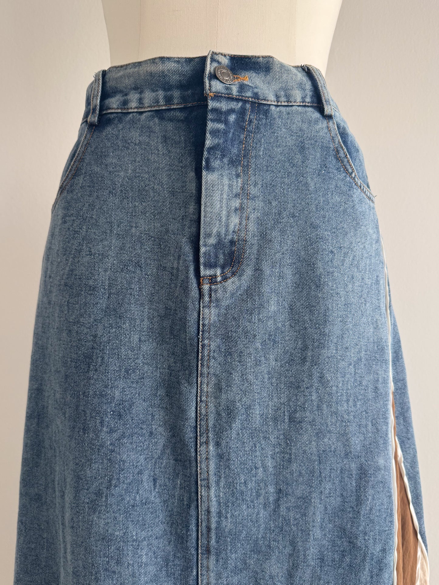 eru　スポーティラインデニムスカート