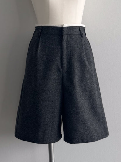 eru　タックハーフパンツ