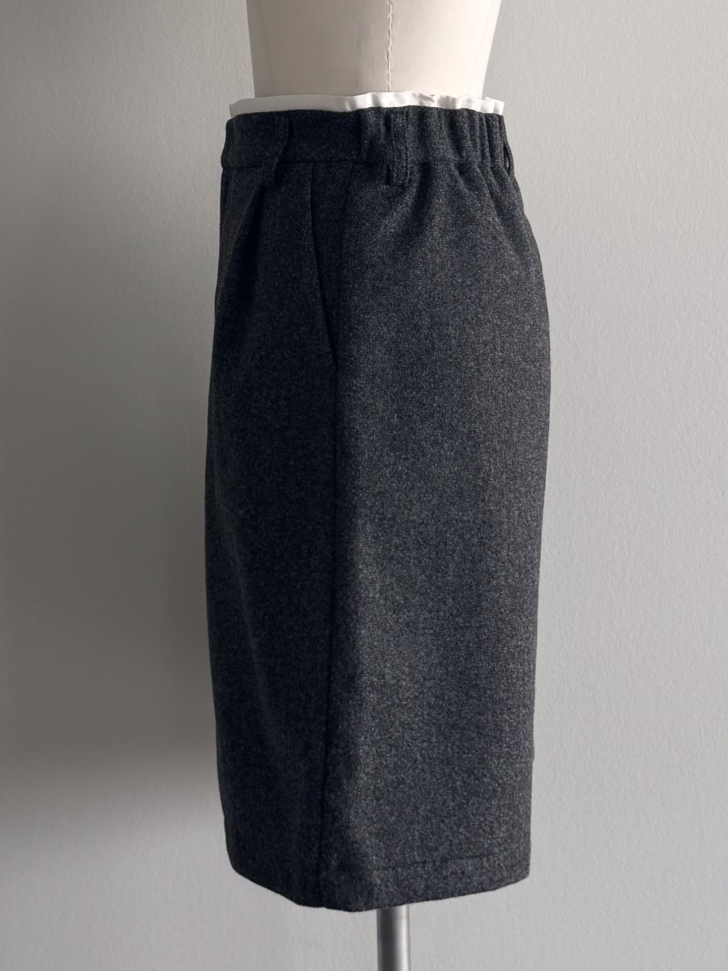 eru　タックハーフパンツ