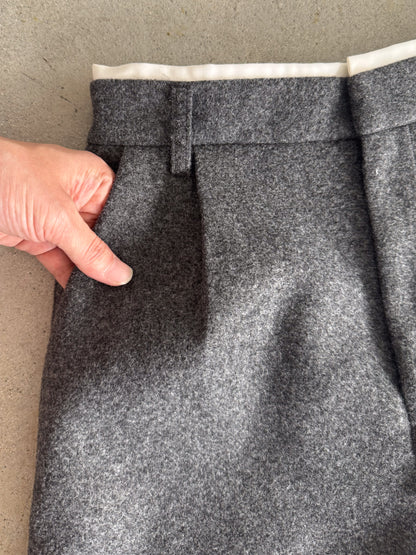 eru　タックハーフパンツ