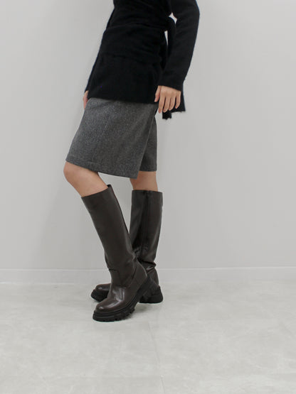 タックハーフパンツ