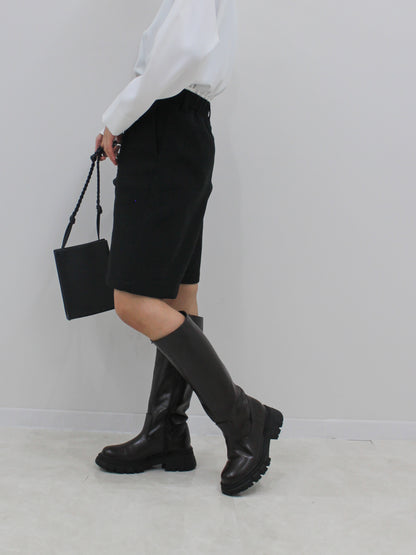 タックハーフパンツ