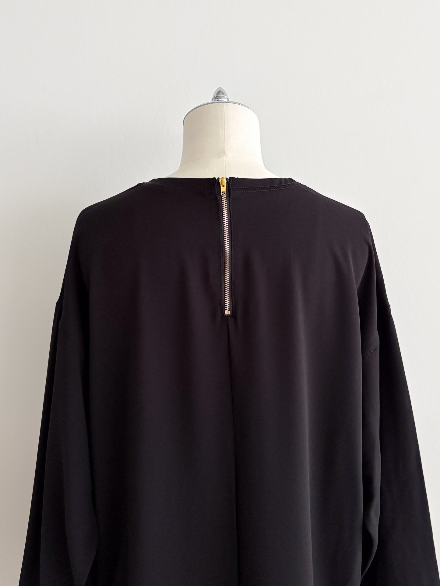 eru　【オリジナル図案】ロゴプリントワンピース