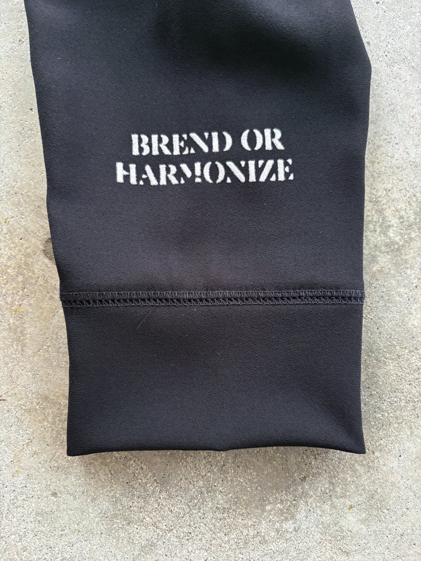 eru　【オリジナル図案】ロゴプリントワンピース