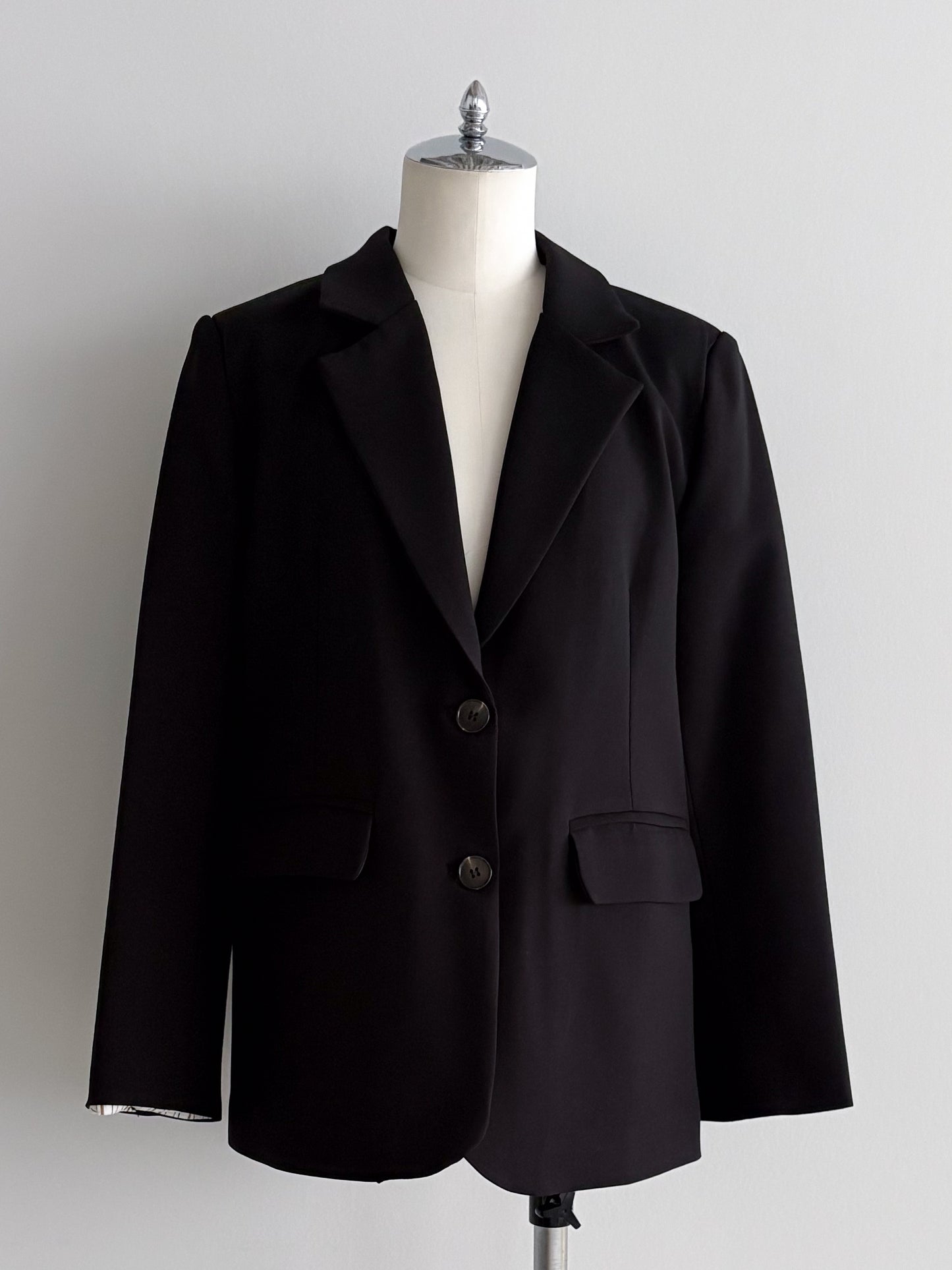 eru  バックデザインジャケット