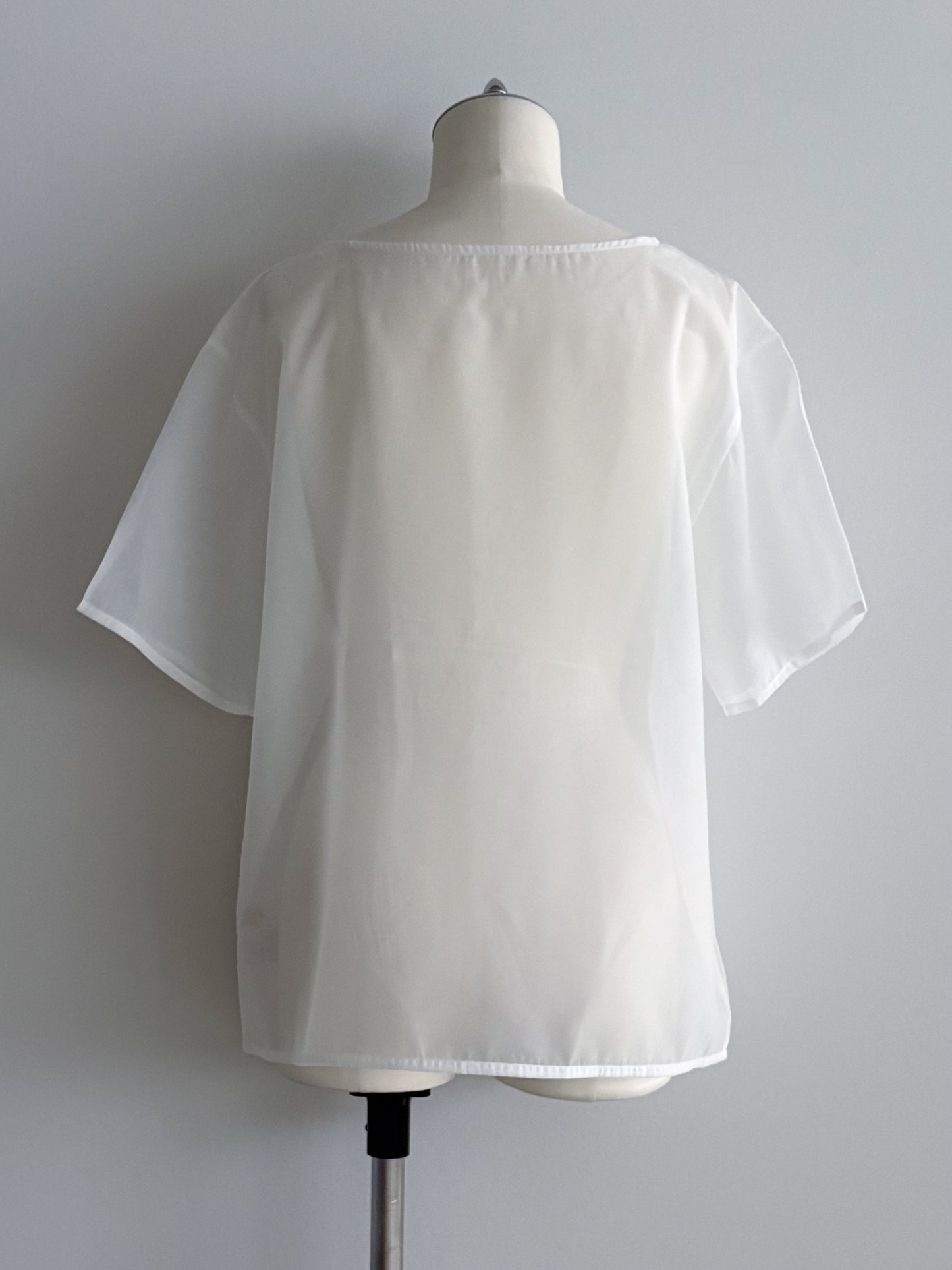 eru　【オリジナル図案】CAT 刺繍シアーTシャツ