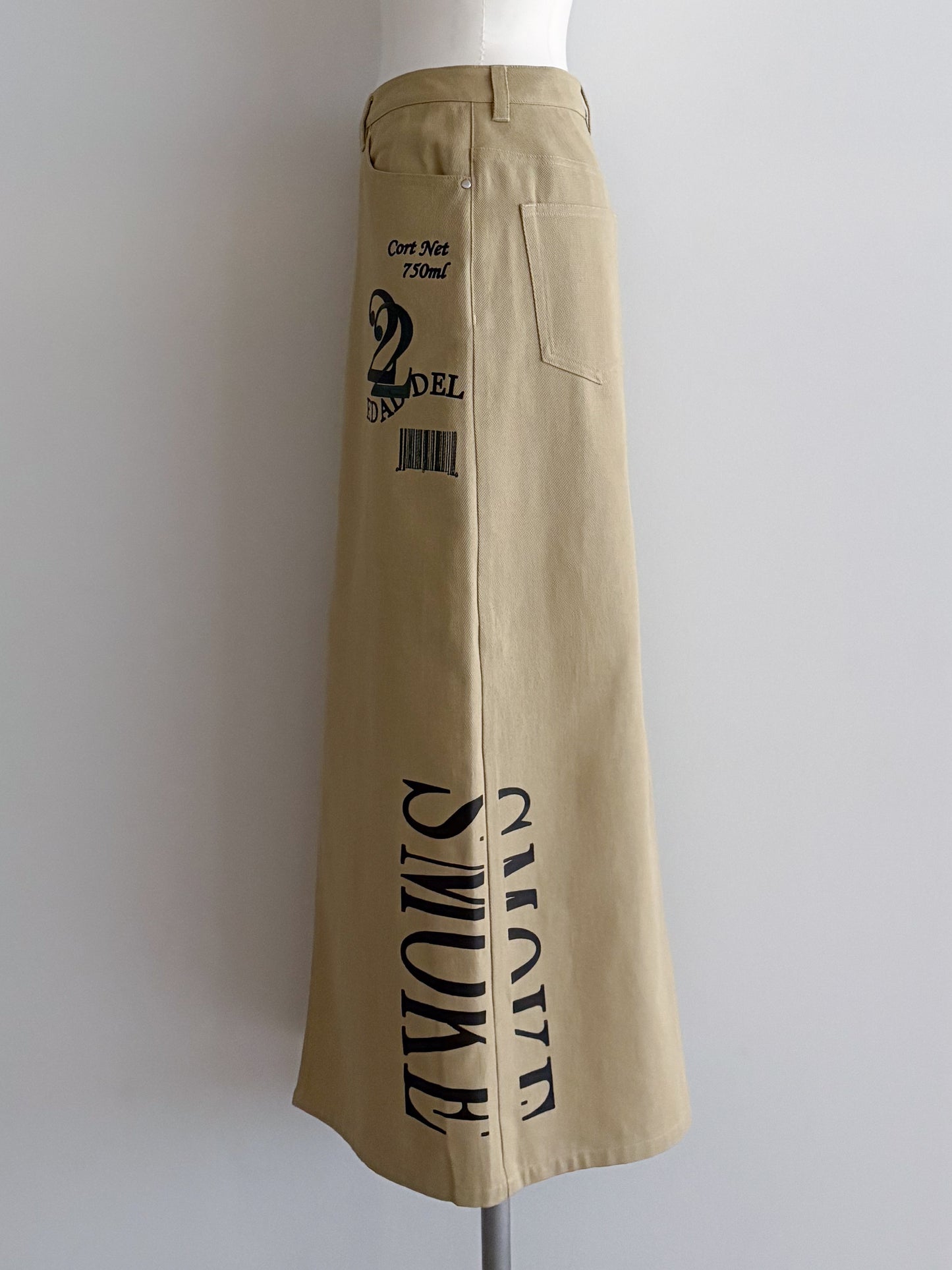 Pqran　【オリジナル図案】ウイスキープリント×刺繍スカート