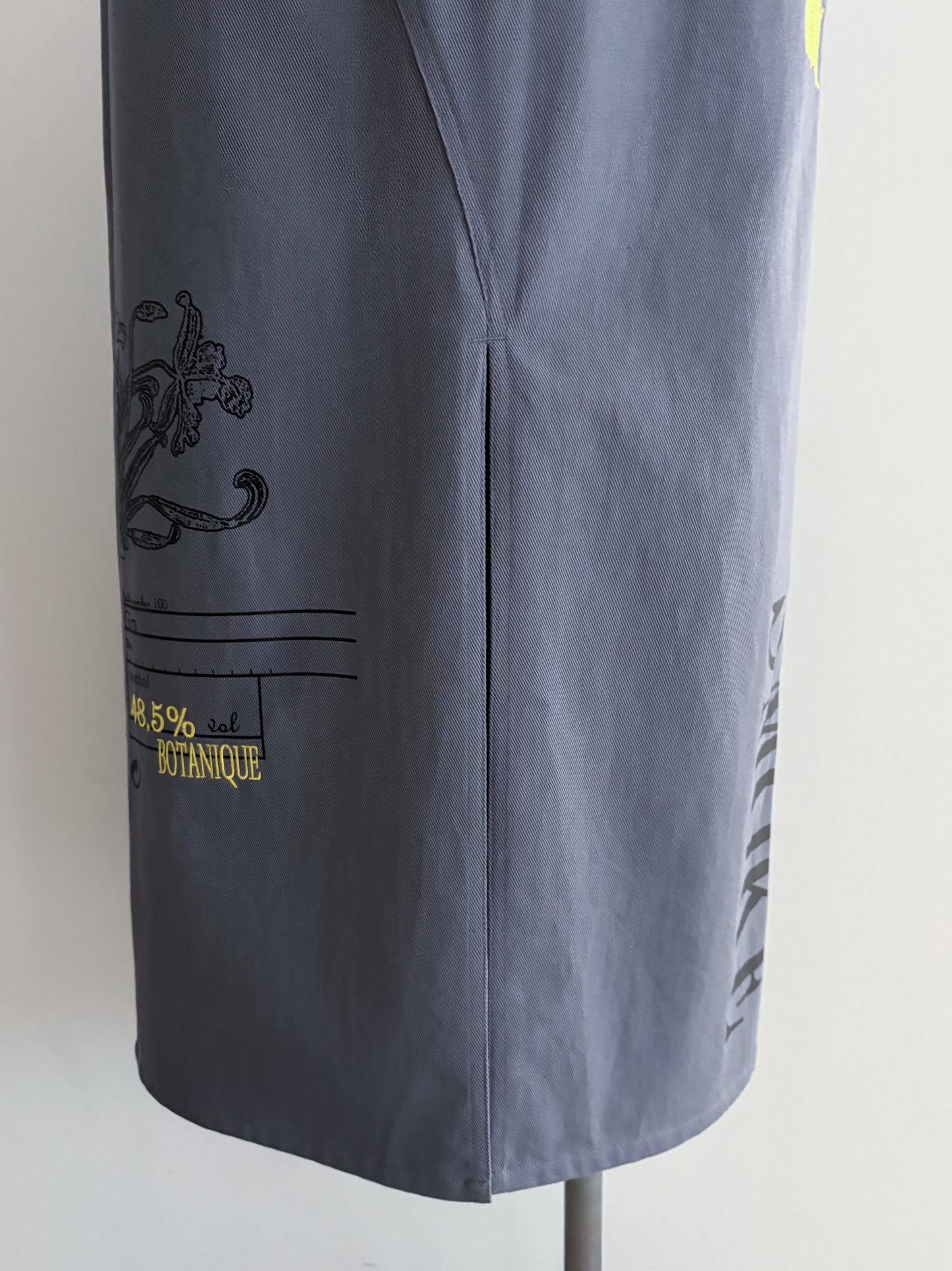 Pqran　【オリジナル図案】ウイスキープリント×刺繍スカート