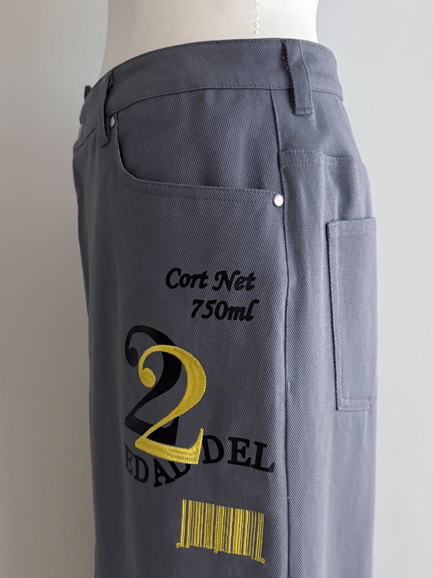 Pqran　【オリジナル図案】ウイスキープリント×刺繍スカート