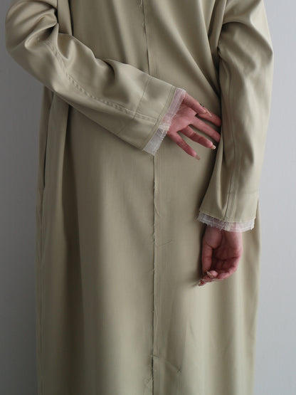 Vネックワンピース