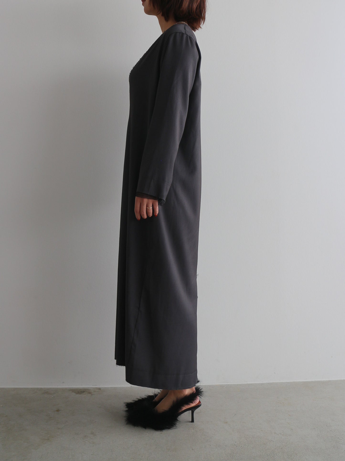 Vネックワンピース