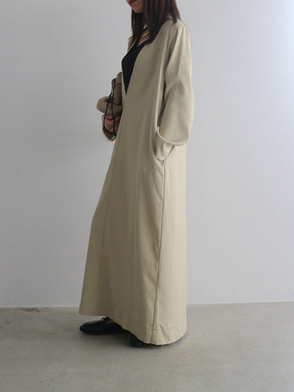 Vネックワンピース