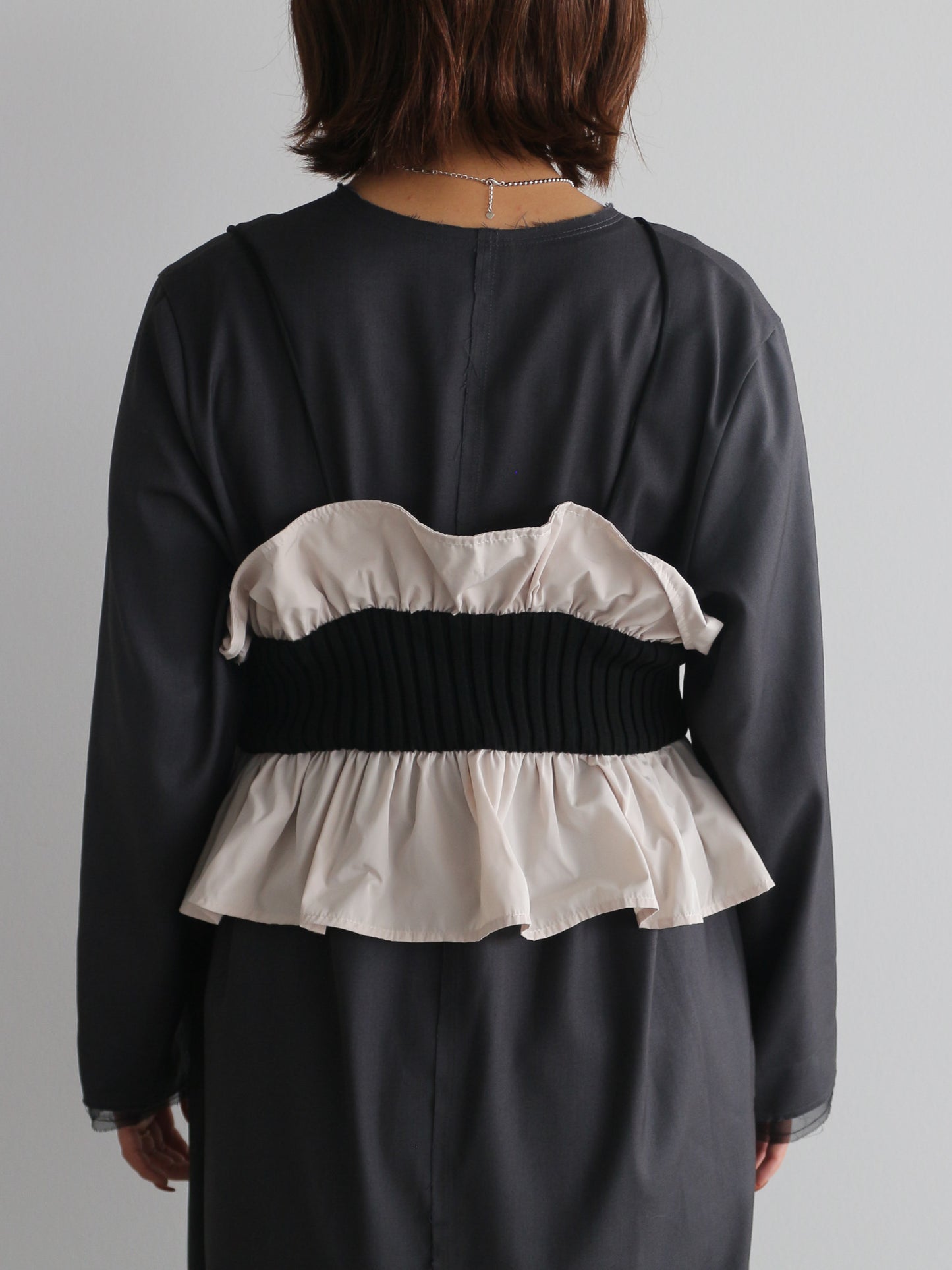 タフタ×ニットビスチェ