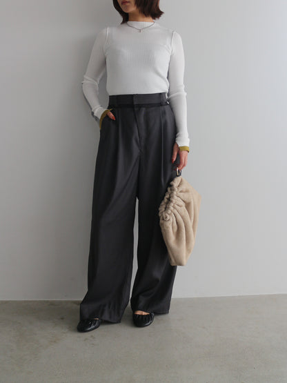 フロントアシメパンツ